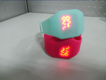 निविड़ अंधकार सिलिकॉन Wristband घड़ी, खेल के नेतृत्व में टच स्क्रीन घड़ी