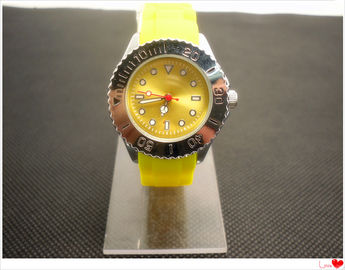 2014 गर्म बिक्री सिलिकॉन घड़ी में Wristband
