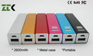 मोबाइल फोन / आइपॉड के लिए यूनिवर्सल लिपस्टिक मिनी पावर बैंक 2600mAh
