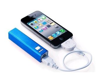 मोबाइल फोन / आइपॉड के लिए यूनिवर्सल लिपस्टिक मिनी पावर बैंक 2600mAh