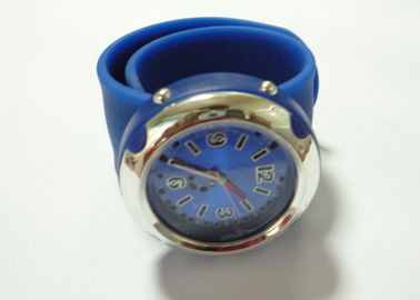 ब्लू बिग चेहरा थप्पड़ रबर पानी लड़कों के लिए प्रतिरोधी के साथ सिलिकॉन wristband घड़ियाँ