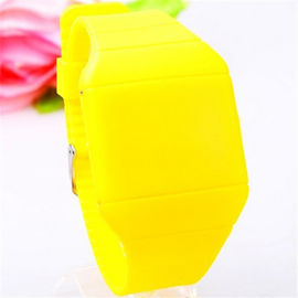 निविड़ अंधकार खेल सिलिकॉन Wristband घड़ी, टच स्क्रीन एलईडी घड़ी